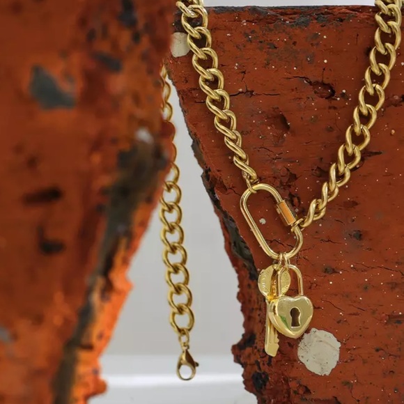 COPY - 💛Gold plated heart lock key necklace - Picture 5 of 5